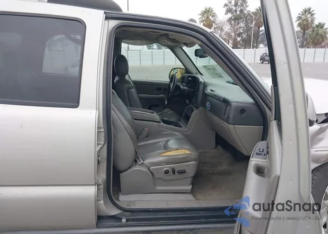 2005 Chevrolet Tahoe Z71 из США, поврежденный, VIN 1GNEK13T95R104444